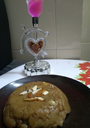 ઘઉં નો શીરો(Wheat Shiro Recipe in Gujarati) રેસીપી મુખ્ય ફોટો