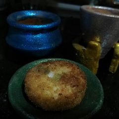 A picture of Noodles cheese bombs.