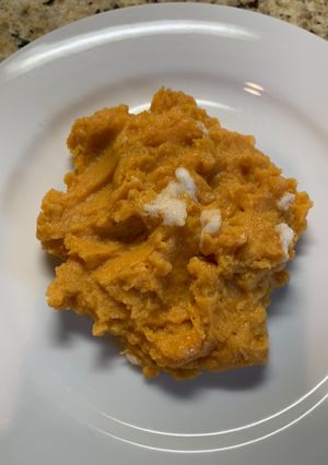 A picture of Holiday Sweet Potatoes.