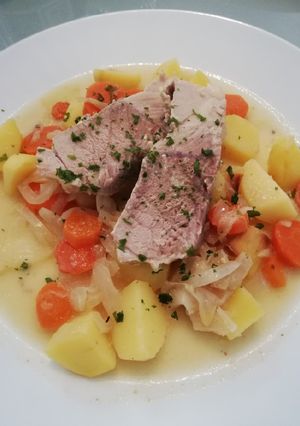 Une photo de Rouelle de porc à la moutarde et ses légumes