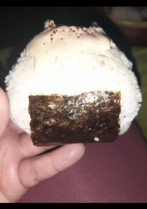 Una foto de Onigiri