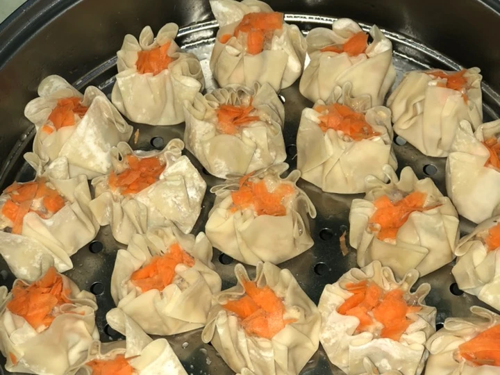 Langkah Gampang Menyiapkan Resep  Dimsum ayam udang anti gagal yang Lezat, Enak Banget