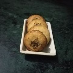 A picture of Jeera biscuits.