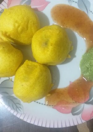 બટેટા વડા (Poteto vada recipe in Gujarati) રેસીપી મુખ્ય ફોટો
