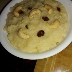 A picture of Suji halwa.