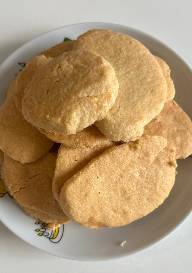 Una foto de Galletas de la caja de costura