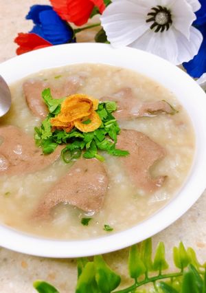 Hình của món Cháo gan heo-mề gà.