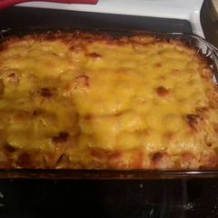 A picture of Sloppy joe tatertot casserole.