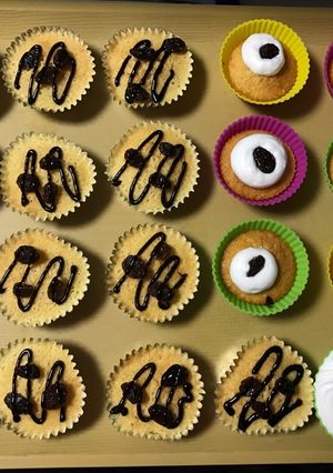 Hình của món Cupcake made by Trúc❤️.