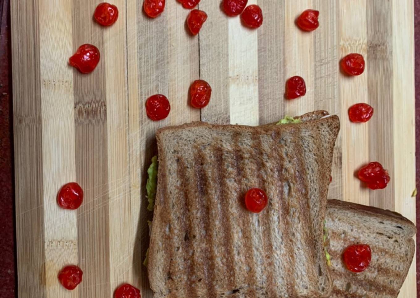 Avocado sandwich