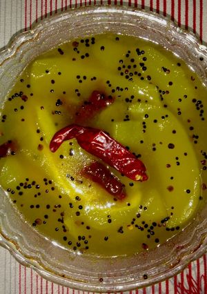 A picture of Green Mango Chutney.