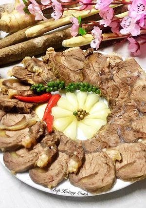 A picture of Beef Shank Marinated in Fish Sauce.