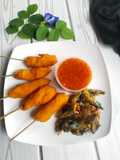 Thai Street Food Platter (Bunga telang goreng & Chicken Stick)