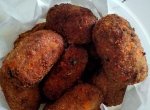 Una foto de Croquetas de atún rellenas de queso manchego