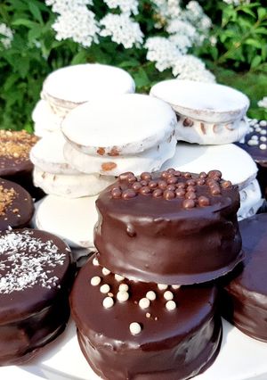 Una foto de Alfajores de Chocolate By Gaby