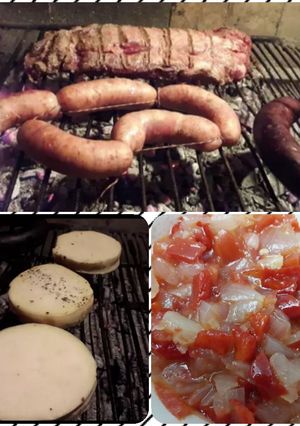 Una foto de Lomo ahumado con salsa criolla, camotes y provoletas👌