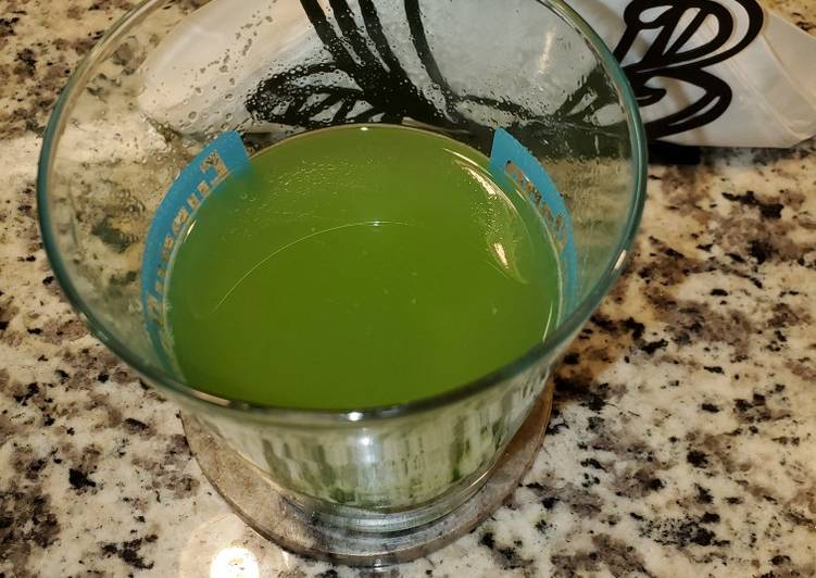 Recipe of Perfect Refreshing green juice
