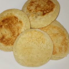 A picture of Breakfast gluten free samolina pancakes #Author marathon.