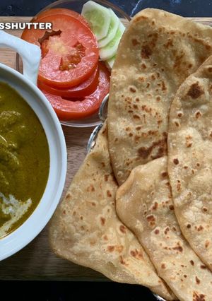 A picture of Palak Paneer.