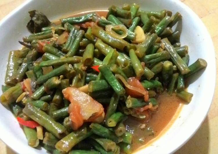 tumis kacang panjang asam manis
