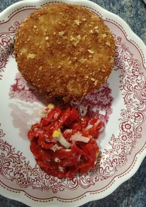 Una foto de Magreta chip con ensalada de pimientos