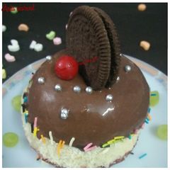 A picture of Cream cheese mousse dome cake no silicon.