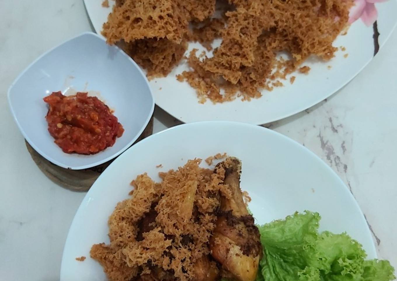 Ayam goreng dan Kremesan