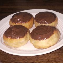 A picture of Chocolate Donuts.