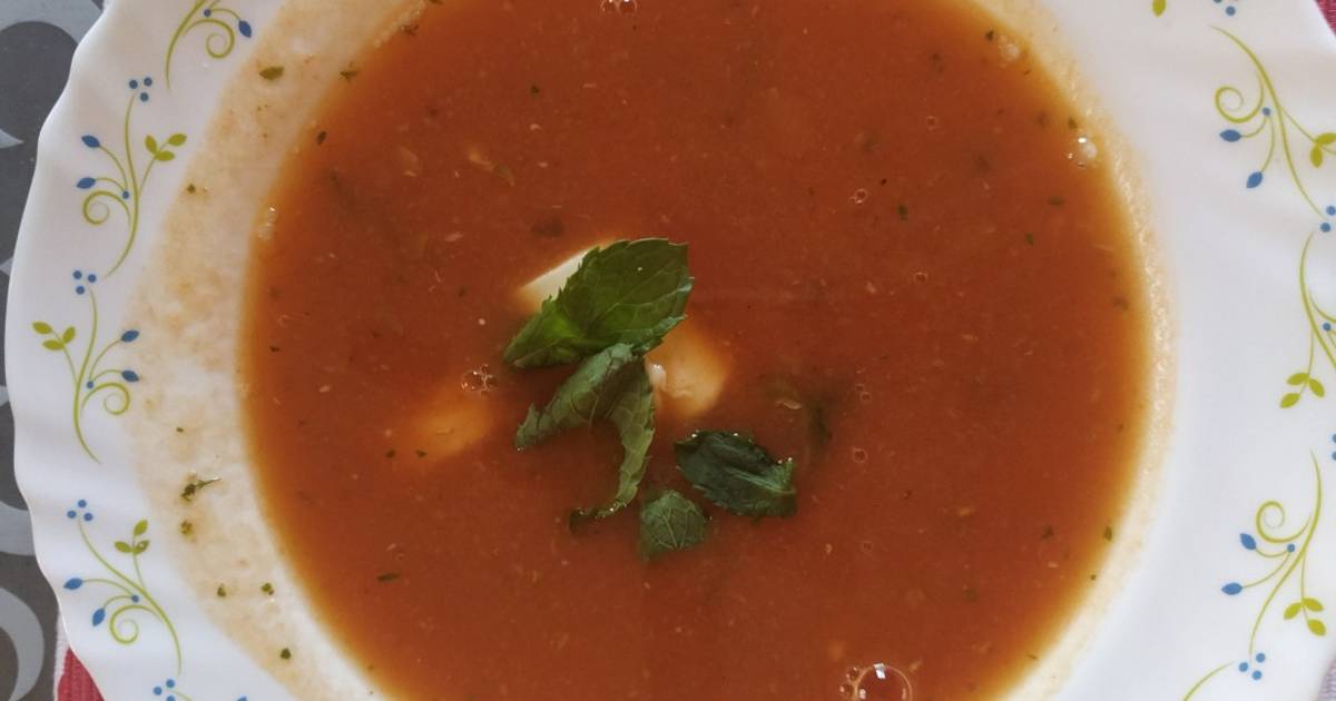 टोमॅटो मुगडाळ सुप (tomato moongdaal soup recipe in marathi) रेसिपी