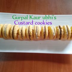 A picture of Custard cookies.