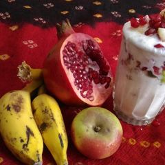 A picture of Creamy fruity yogurt.