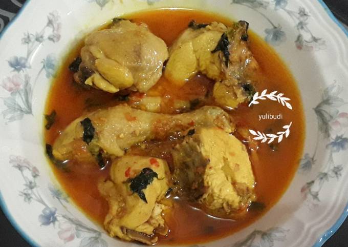 Resep Ayam Kemangi Bumbu Kuning Pedas Oleh Yuli Budi Cookpad