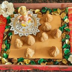 A picture of Mava modak.