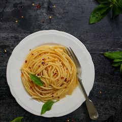 A picture of Spaghetti Aglio Olio.