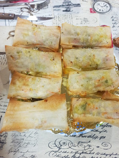 Una foto de Rollitos de verdura y pollo