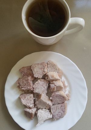 A picture of Black Tea and Nduma (Arrow roots).
