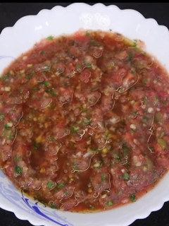 શેકેલા ટામેટા ની ચટણી (Roasted Tomato Chutney Recipe In Gujarati) રેસીપી મુખ્ય ફોટો