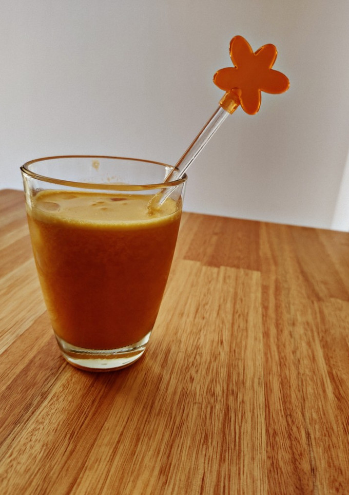 Una foto de Jugo de Durazno, Naranja y Pomelo🍹
