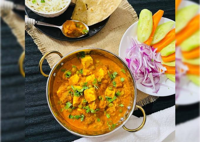 Recipe of Favorite Matar Paneer