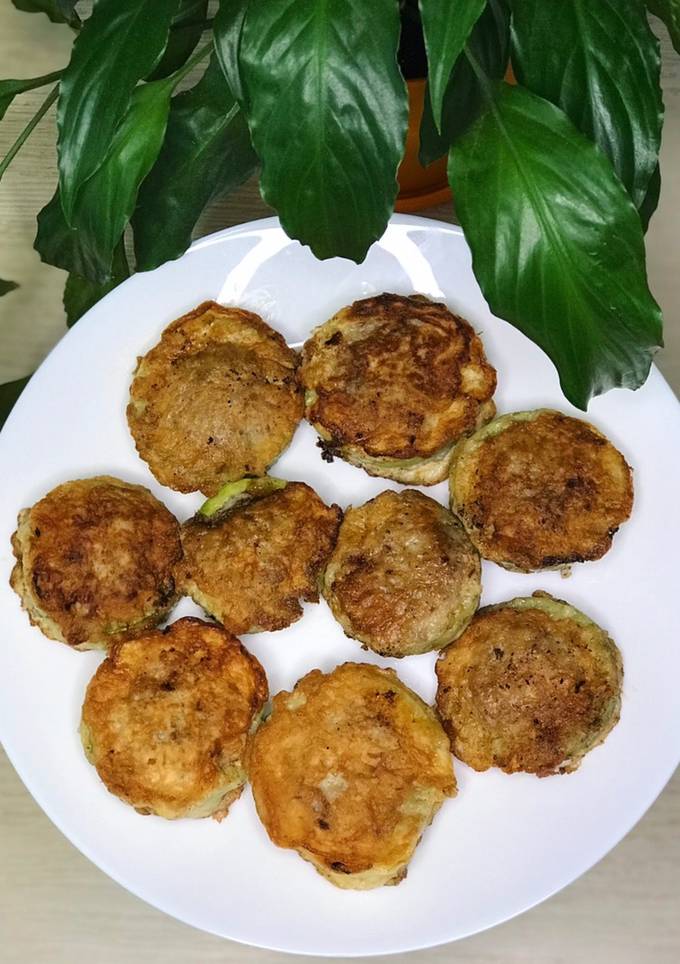 Кабачки с фаршем в кляре