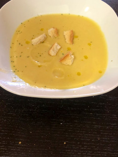 Una foto de Crema de calabacín y puerros