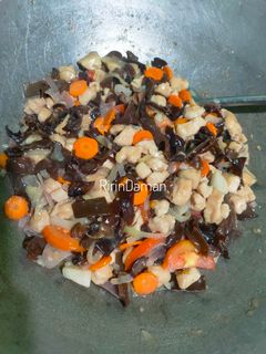 Foto resep 48. Tumis Ayam Jamur Kuping
