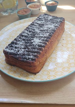 Una foto de Bizcocho de naranja y cacao (adaptación para molde plum-cake 23x11x6 cm)