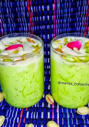 A picture of Saffron Pistachio Falooda.