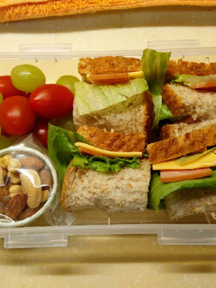 A picture of Honey Baked Ham Sandwich Lunchbox.