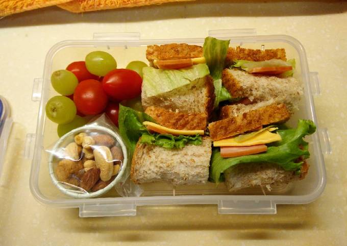 Honey Baked Ham Sandwich Lunchbox