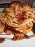 Linguine con Pomodori Secchi Sott'olio, Tonno e Olive Nere