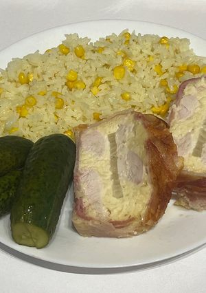 Baconben sült tejfölös csirke hagymával őzgerinc formában recept fotója