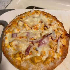 A picture of Buffalo Chicken Flatbread.