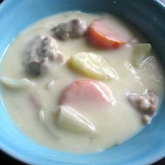 A picture of Chicken Cream Stew.